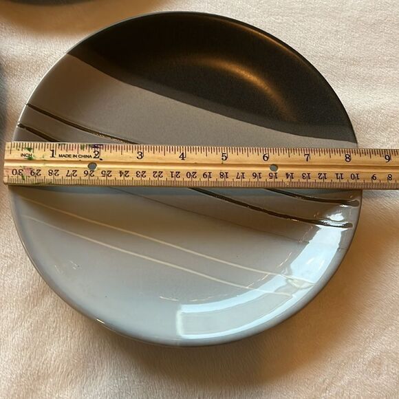 Pfaltzgraff Parker Gray Salad Plates 8 1/4 Inch Set Of 3 Round Stripsed Vintages - Picture 5 of 5